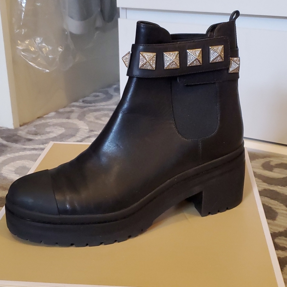 MK BOOTIE